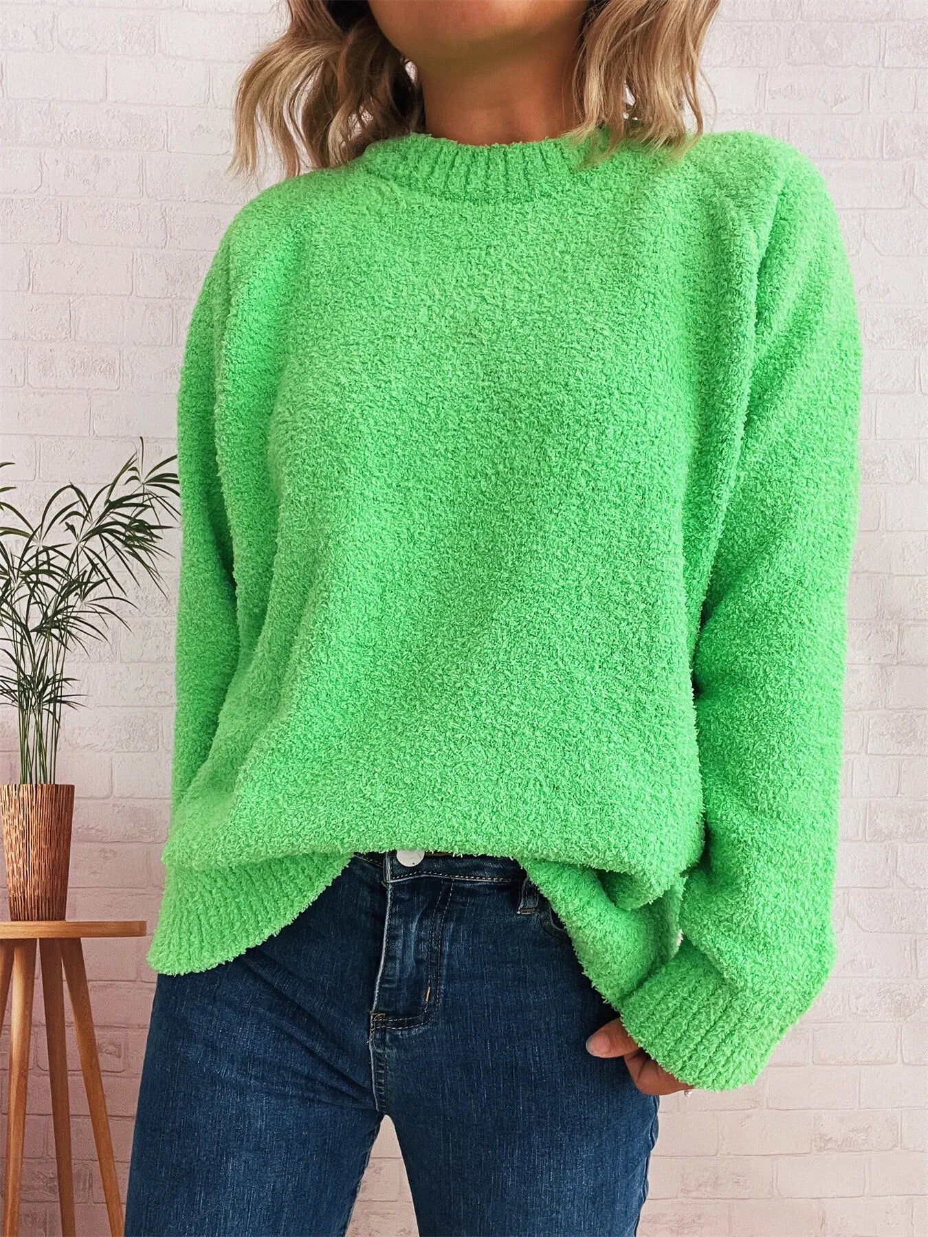 Round Neck Raglan Sleeve Sweater