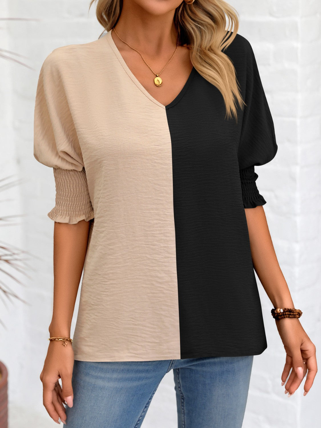 Women Contrast V-Neck Lantern Sleeve Blouse nicholesgifts