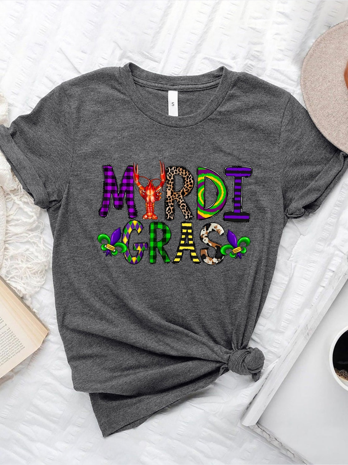 MARDI GRAS Round Neck Short Sleeve T-Shirt nicholesgifts