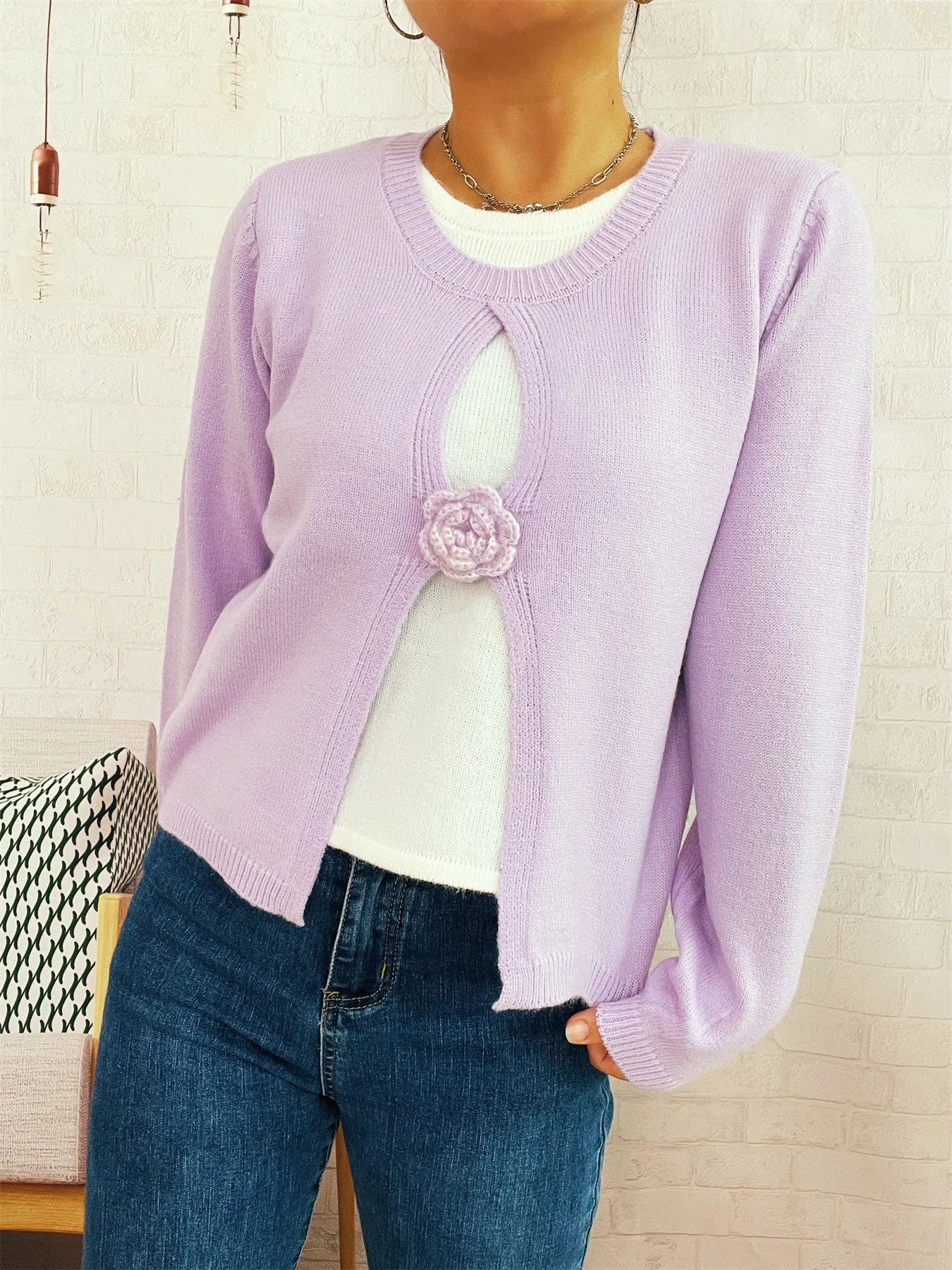 Flower Contrast Round Neck Sweater