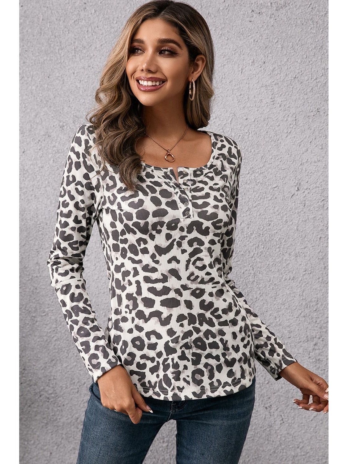 Women Ivy Lane Leopard Quarter Snap Long Sleeve Blouse nicholesgifts