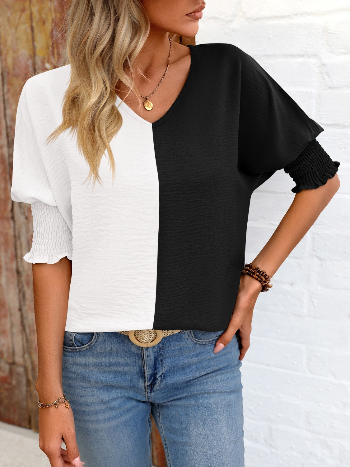 Women Contrast V-Neck Lantern Sleeve Blouse nicholesgifts