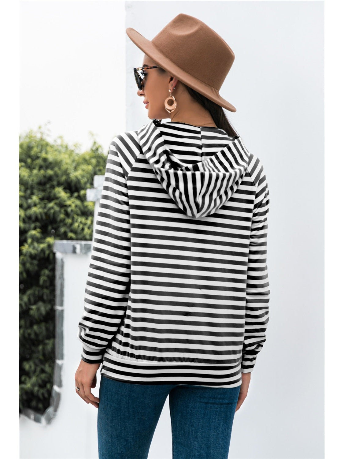 Women Horizontal Stripe Raglan Sleeve Hoodie Undisclosed