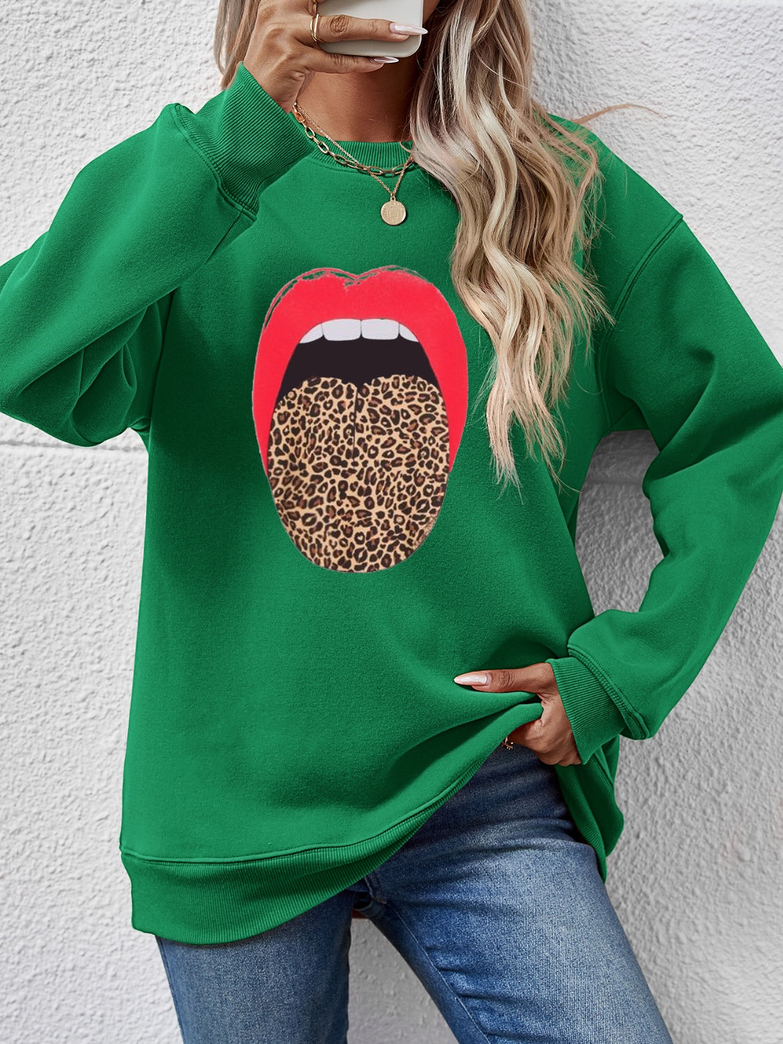 Leopard Lip Graphic Round Neck Sweatshirt nicholesgifts