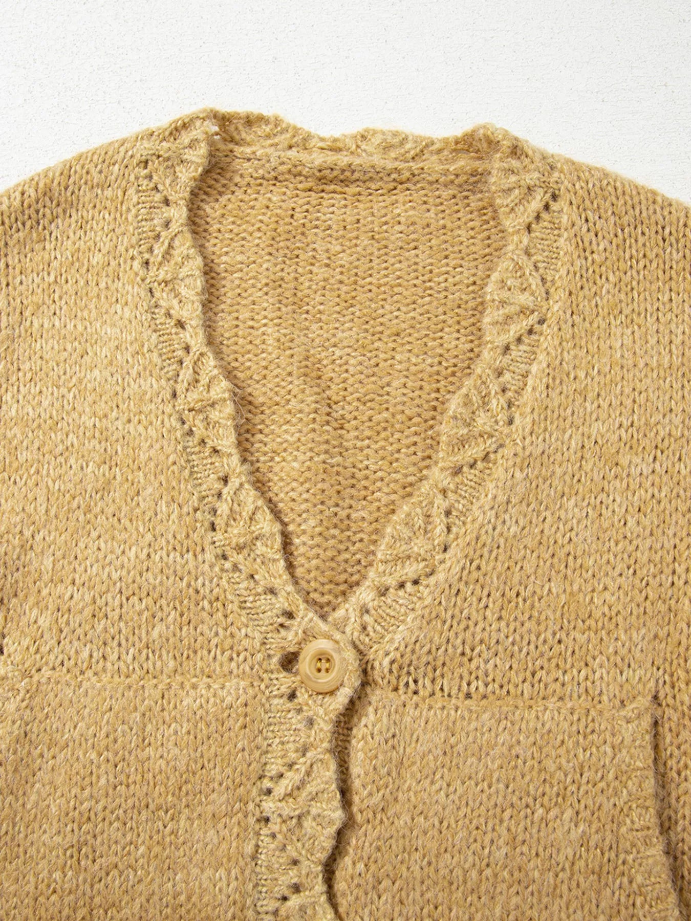 Women Lantern Sleeve Scallop V Neck Buttoned Front Cardigan