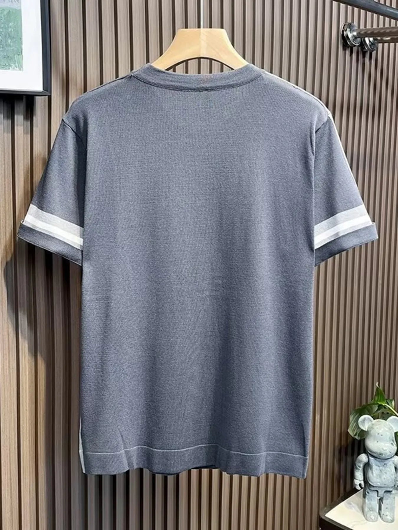 Men's Full Size Contrast Shoulder Stripes Round Neck T-Shirt Plus Size Trendsi