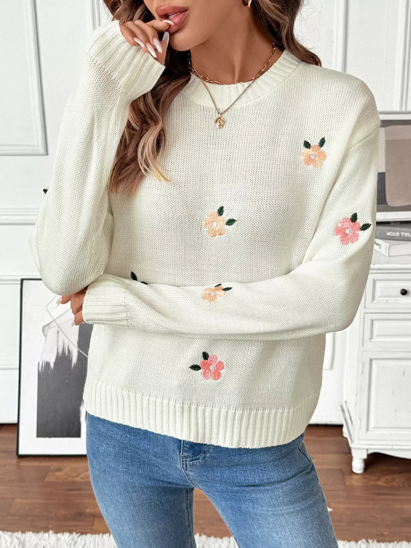 Flower Round Neck Long Sleeve Sweater