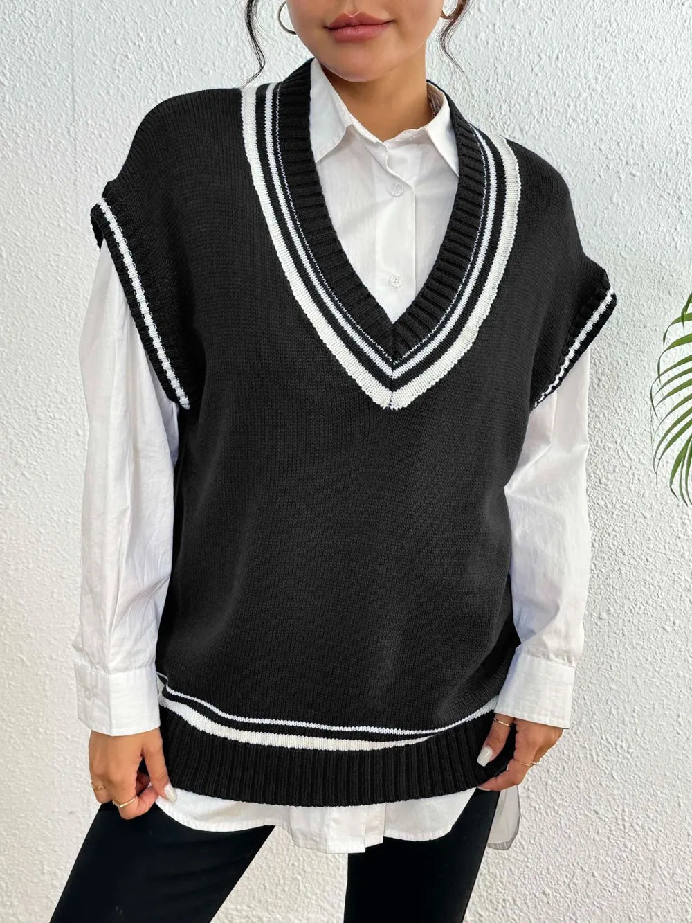 Contrast Trim V-Neck Sweater Vest nicholesgifts