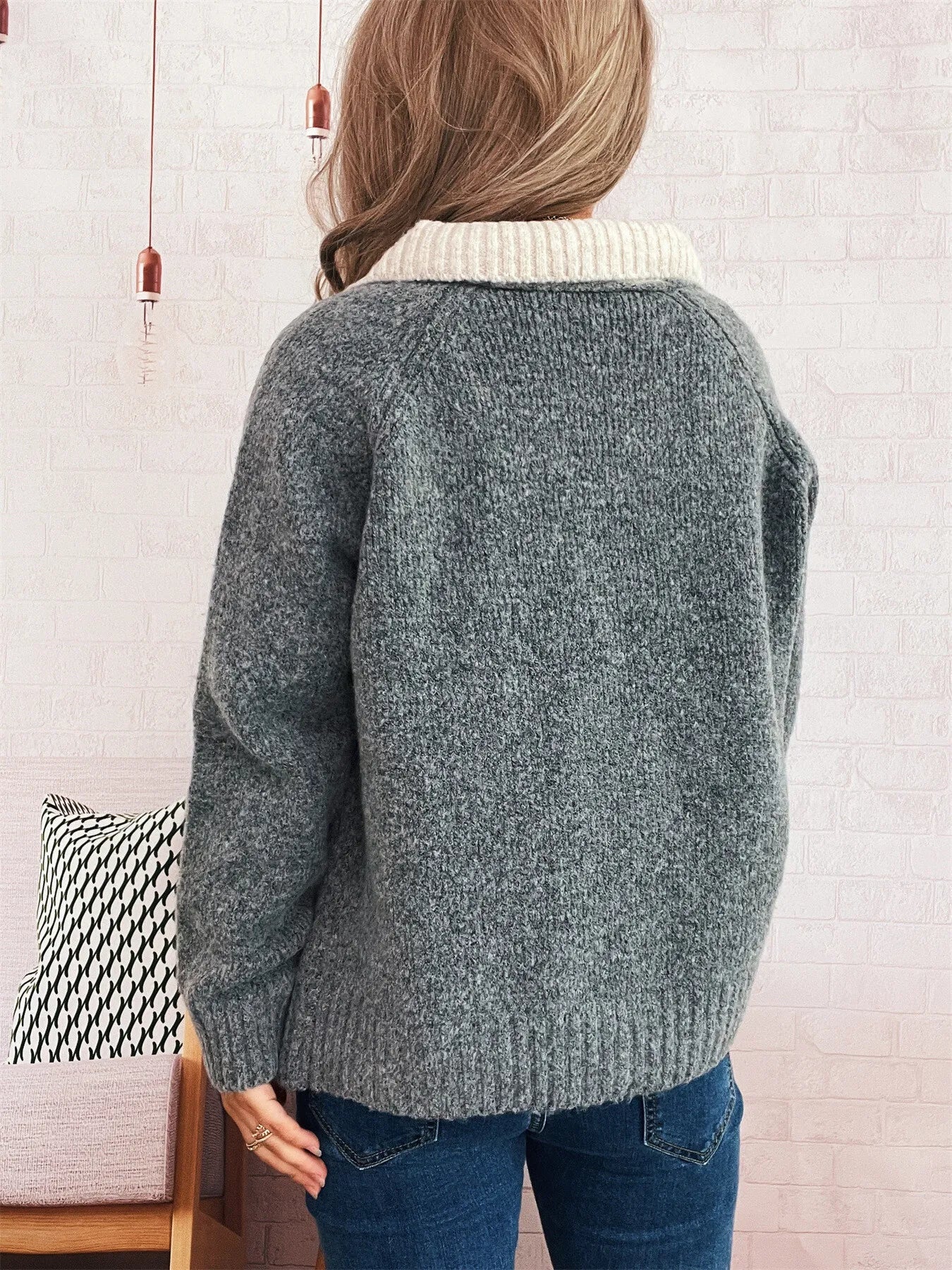 Contrast Collar Zip-Up Cardigan