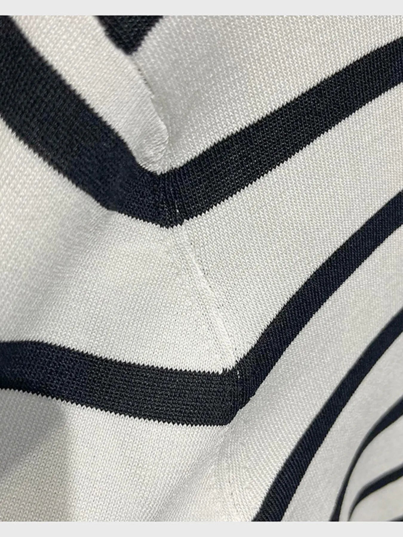 Men's Full Size Classic Striped Knit Short Sleeve T-Shirt Plus Size Trendsi