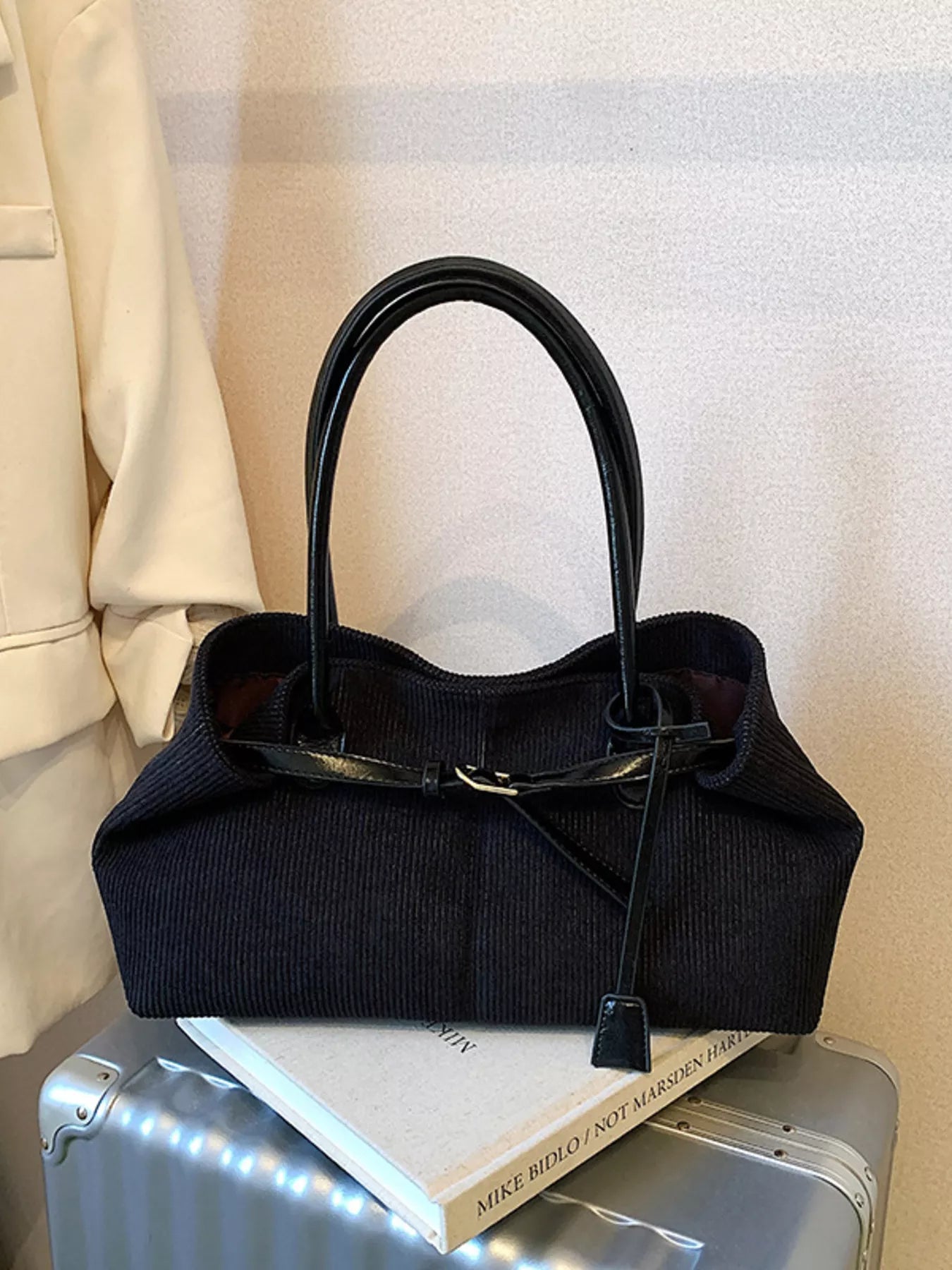 Buckle Decor Shoulder Bag nicholesgifts