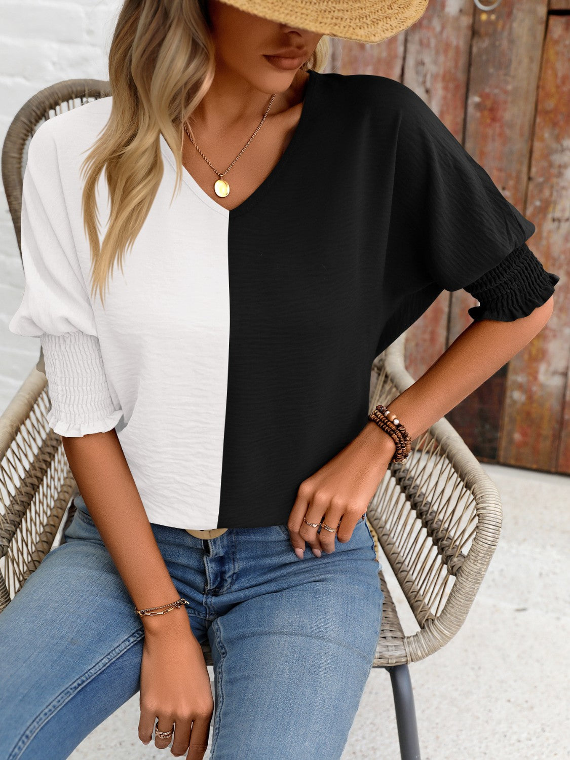 Women Contrast V-Neck Lantern Sleeve Blouse nicholesgifts