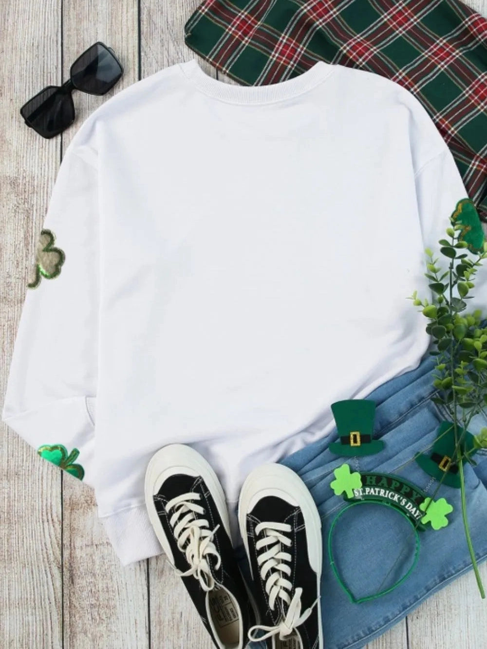 Lucky Clover Round Neck Long Sleeve Sweatshirt nicholesgifts