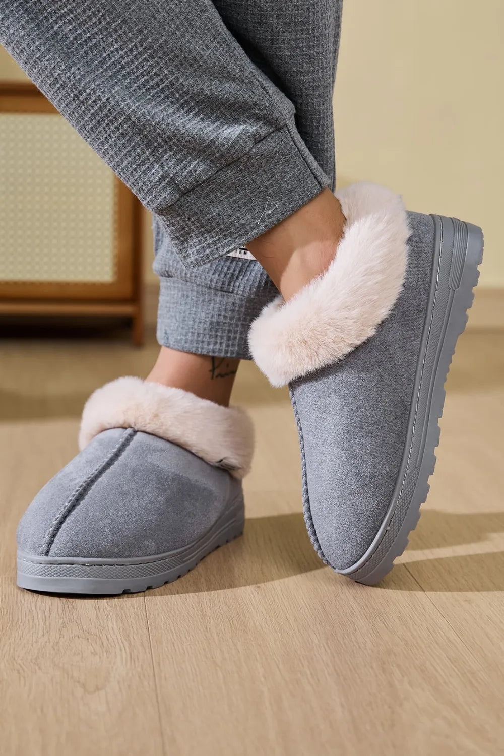 Women Faux Fur Round Toe Platform Slippers nicholesgifts