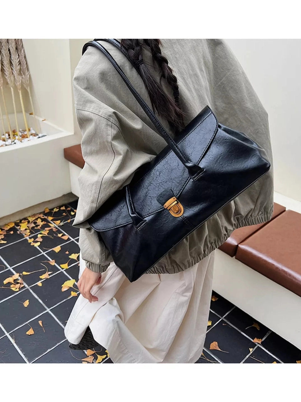 Vintage Style Leather Shoulder Bag nicholesgifts
