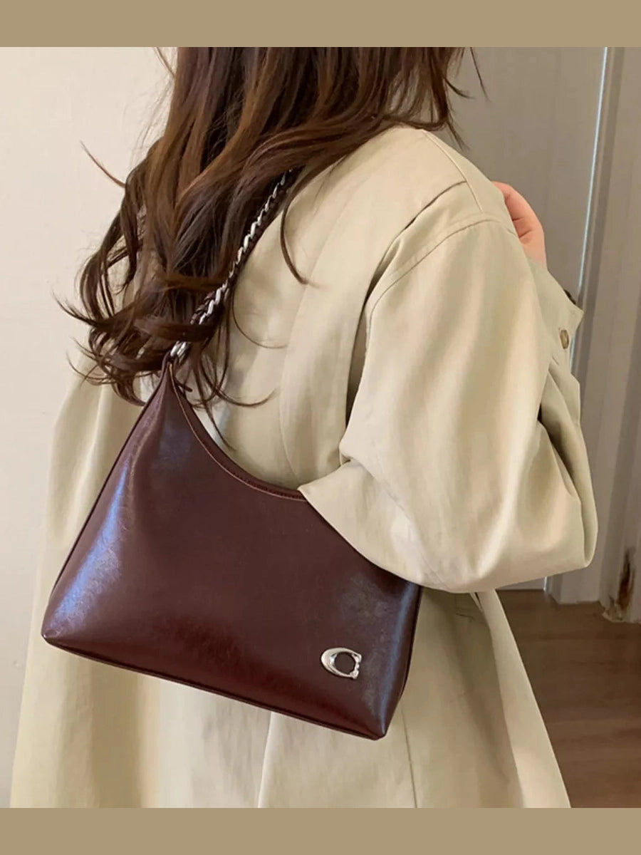 Chic Chain Accent Shoulder Bag nicholesgifts