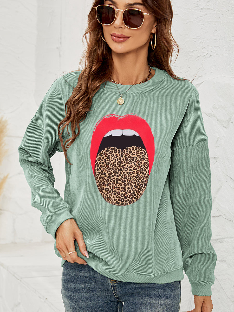 Round Neck Dropped Shoulder MAMA Graphic Sweatshirt nicholesgifts