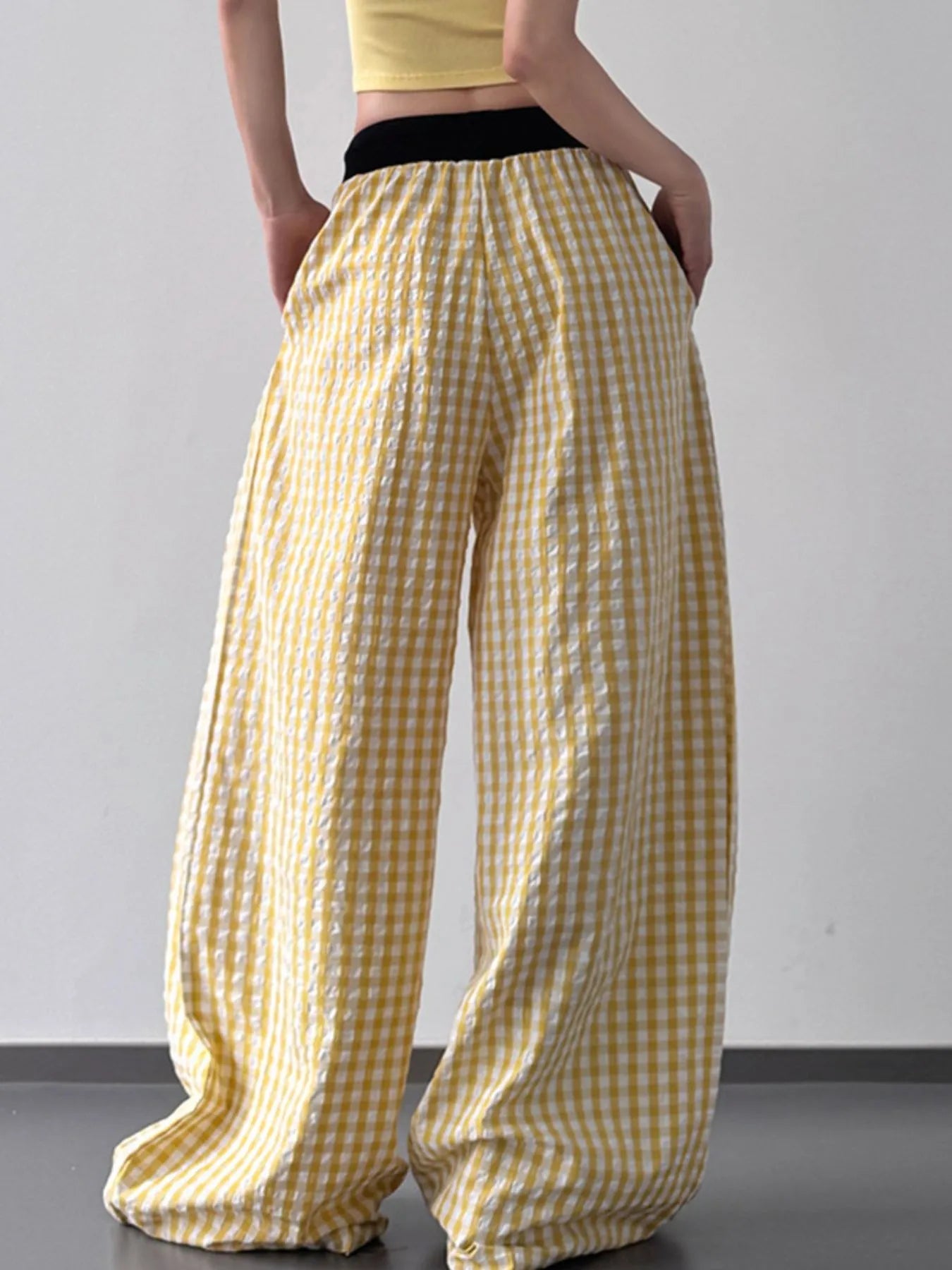 Gingham Wide Leg Drawstring Pants Trendsi