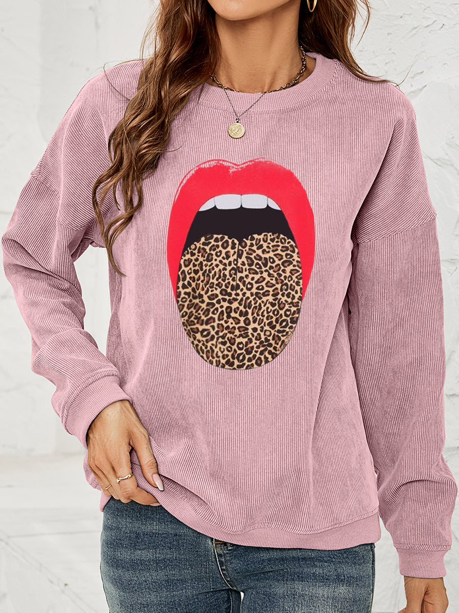 Round Neck Dropped Shoulder MAMA Graphic Sweatshirt nicholesgifts