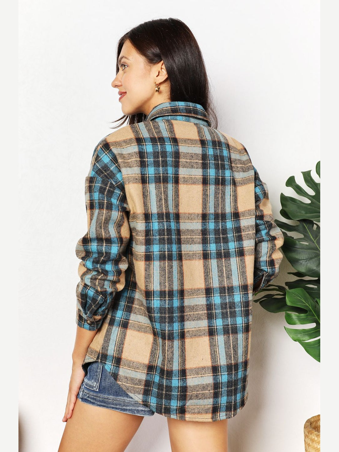 Double Take Plaid Curved Hem Shirt Jacket with Breast Pockets nicholesgifts