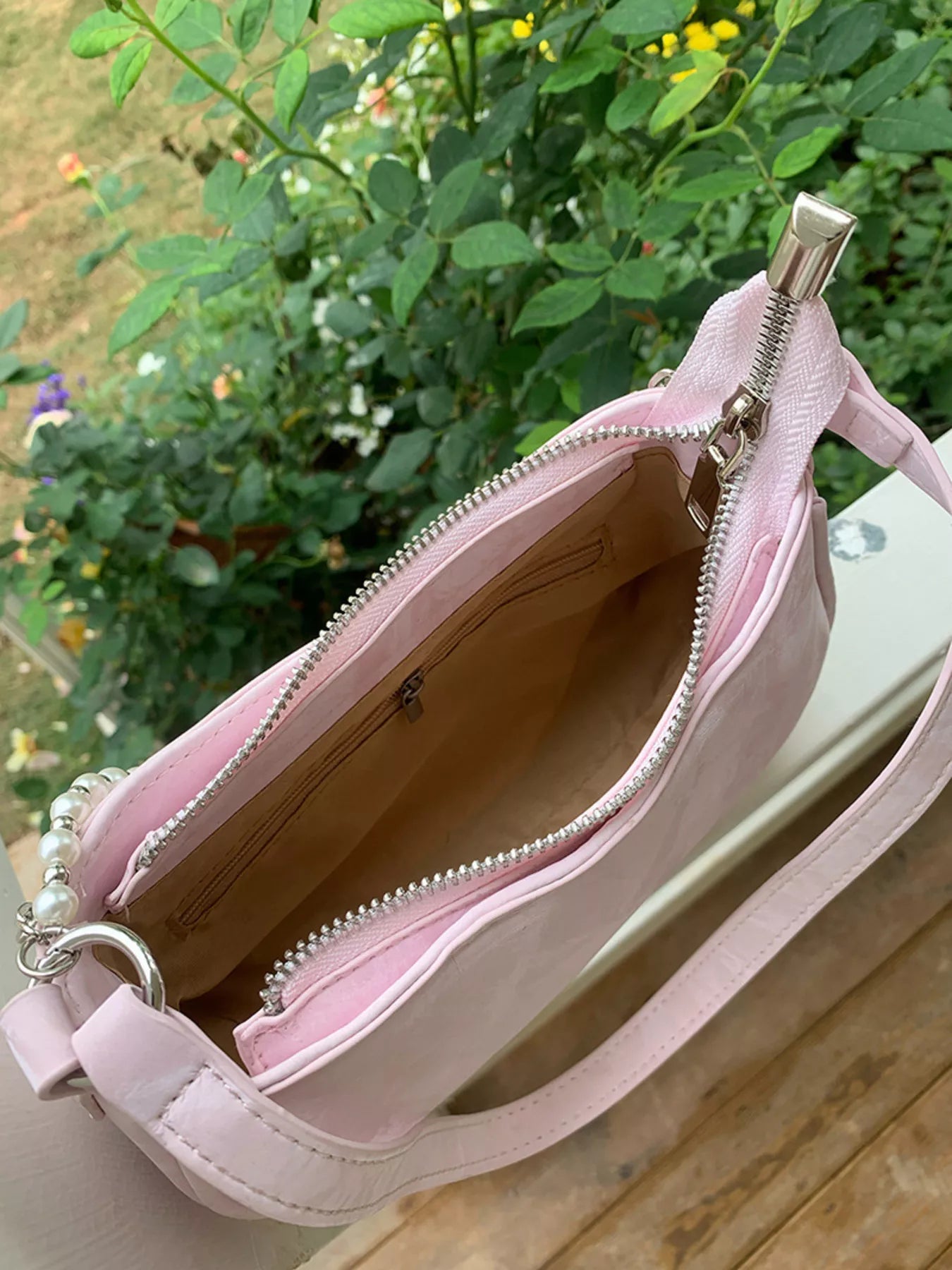Pearl Chain Shoulder Bag nicholesgifts