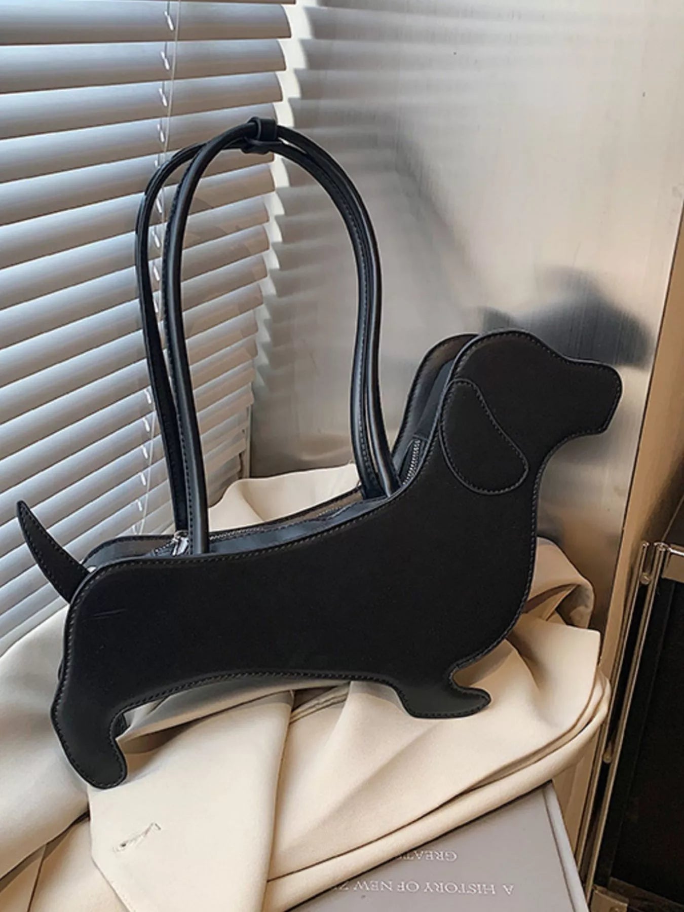 Dachshund Shaped Shoulder Bag nicholesgifts