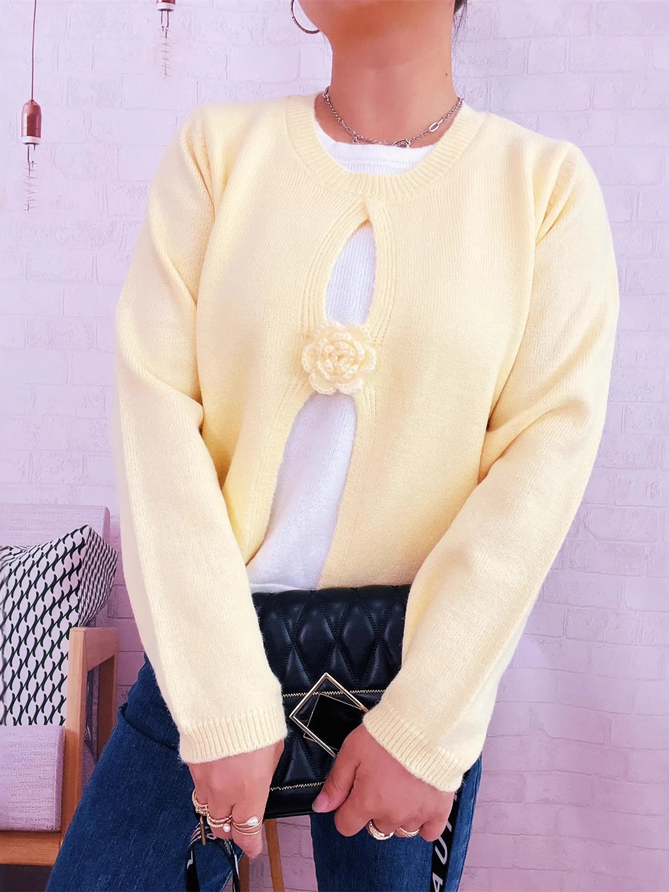 Flower Contrast Round Neck Sweater