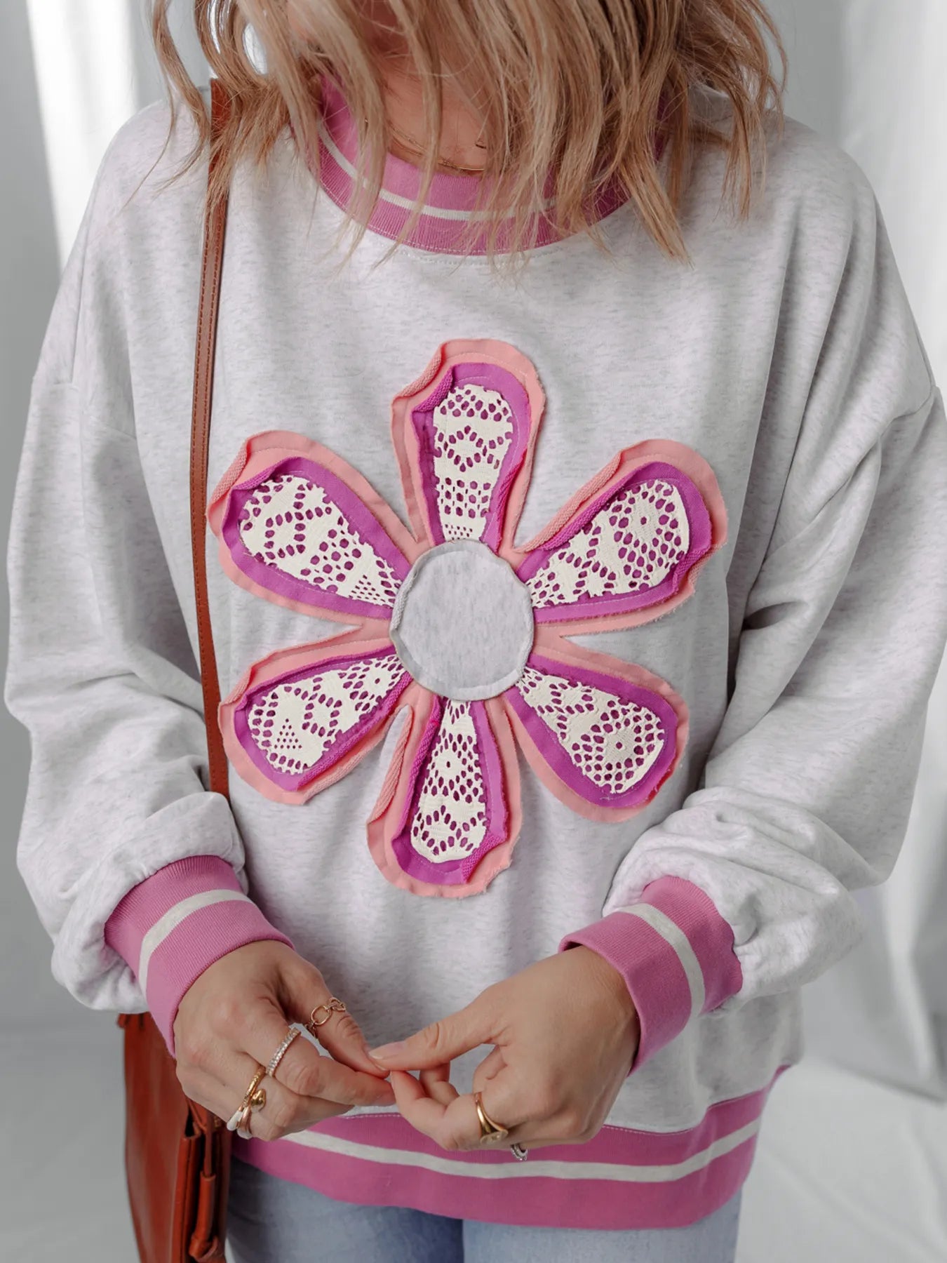 Flower Patch Contrast Trim Crew Neck Sweatshirt