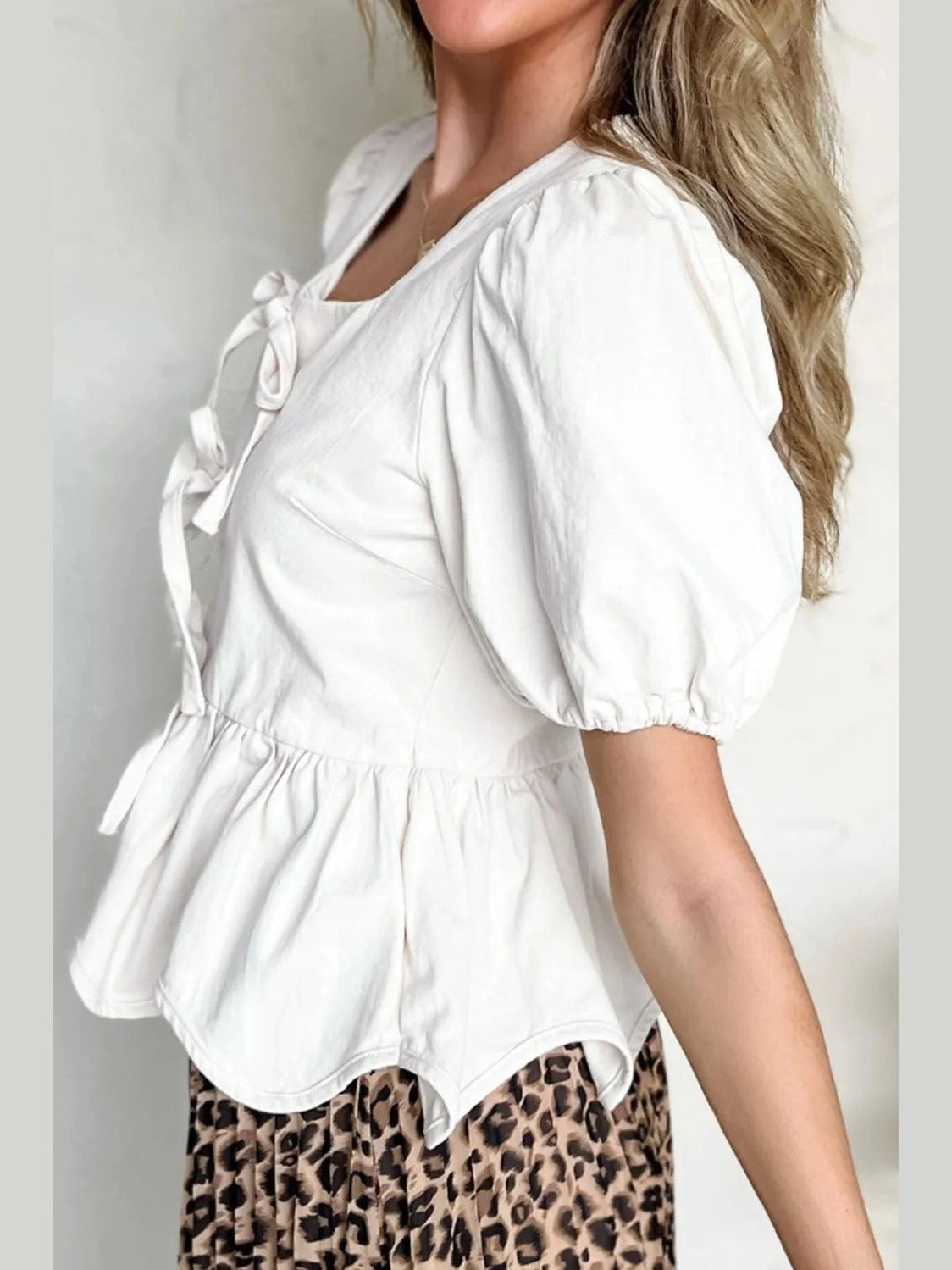 Bow Knot Decor Square Neck Puff Sleeve Peplum Top NicholesGifts