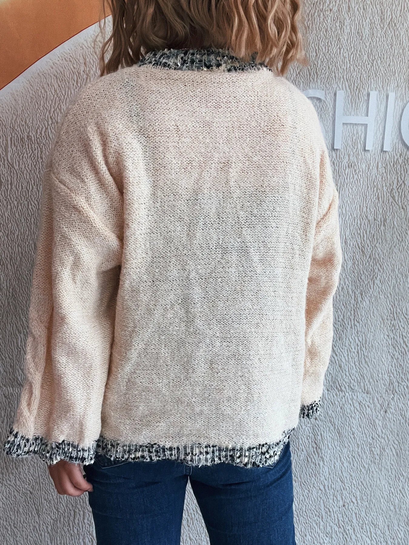 Women Contrast Trim Detail Round Neck Sweater