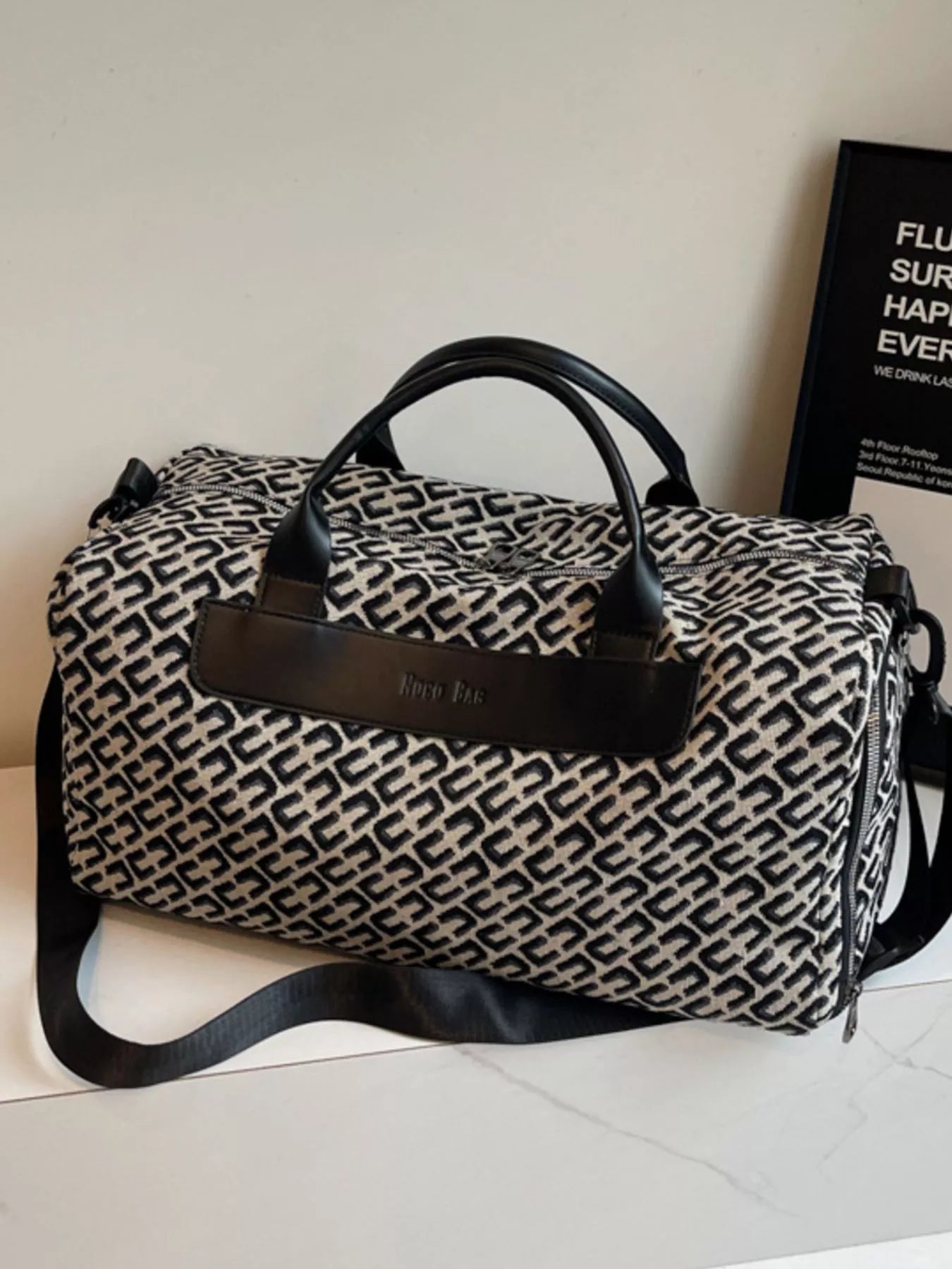 Geometric Pattern Travel Bag Trendsi