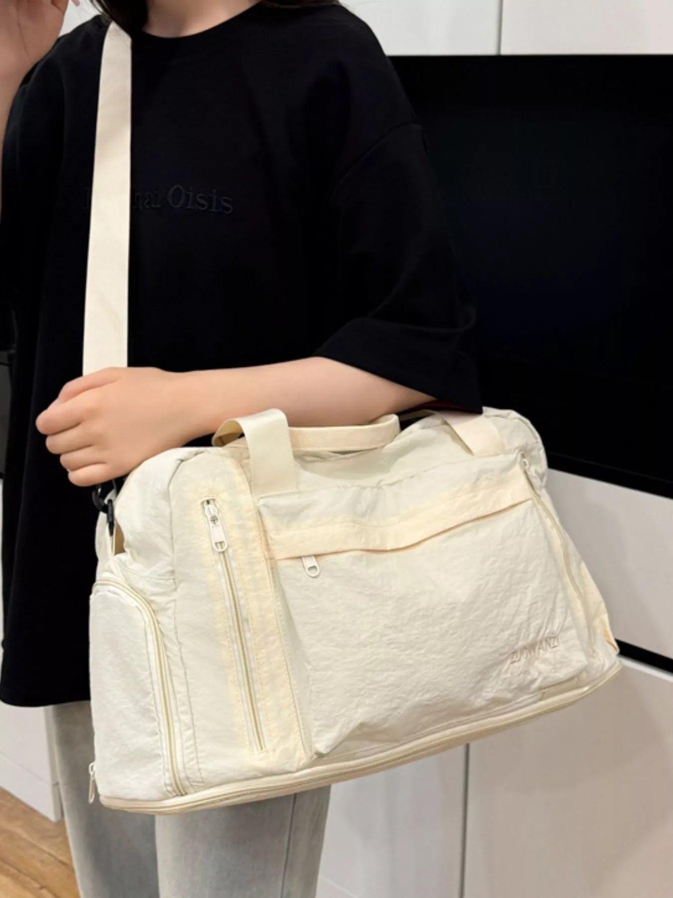 Lightweight Travel Bag with Shoulder Strap nicholesgifts