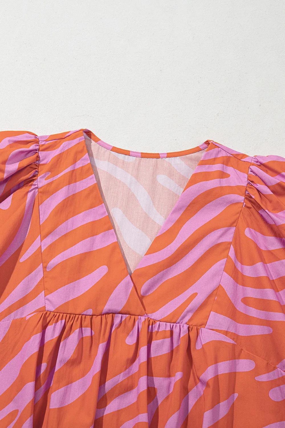 Zebra Stripe Print Ruched Cuff Half Sleeve V Neck Blouse Trendsi