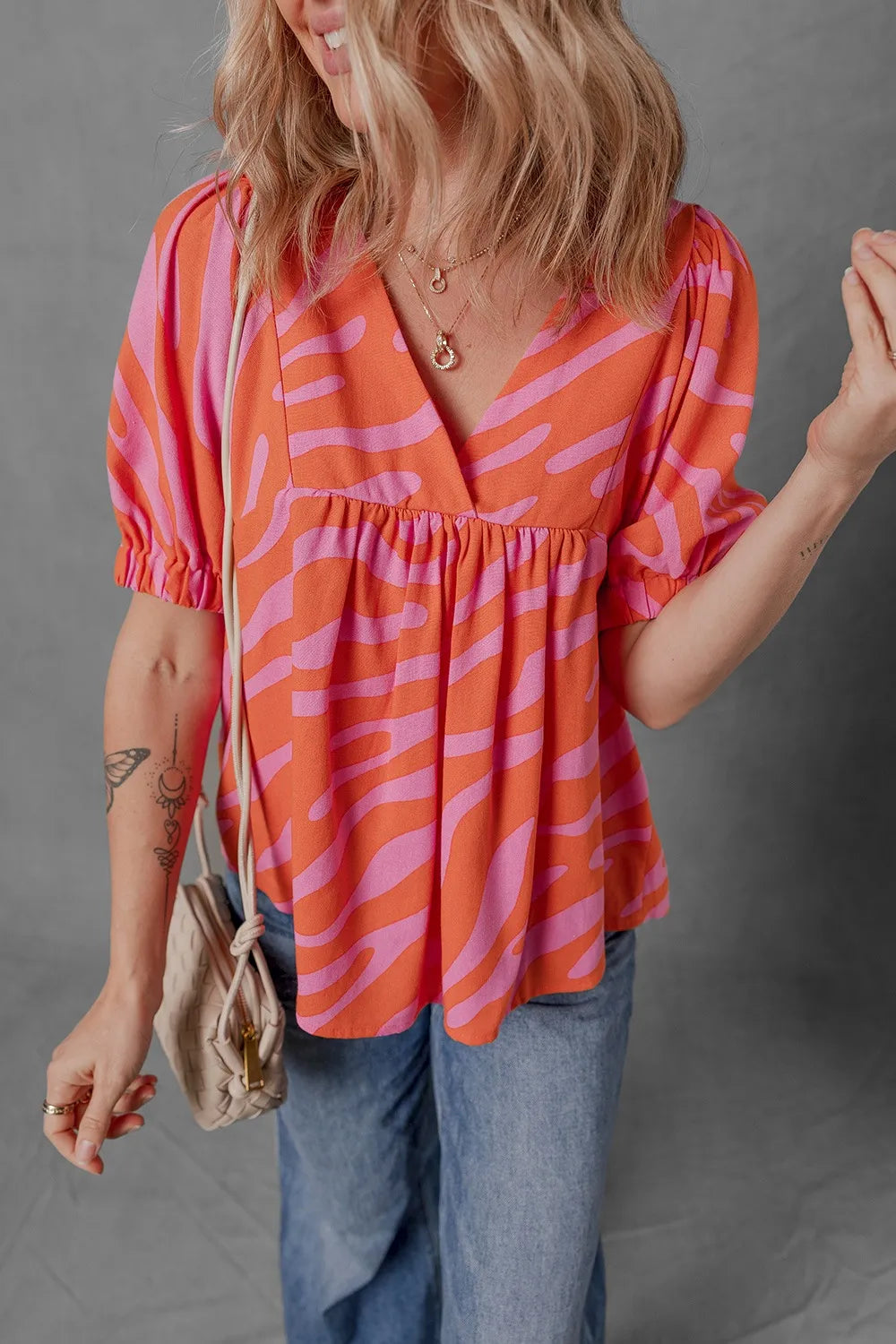 Zebra Stripe Print Ruched Cuff Half Sleeve V Neck Blouse Trendsi