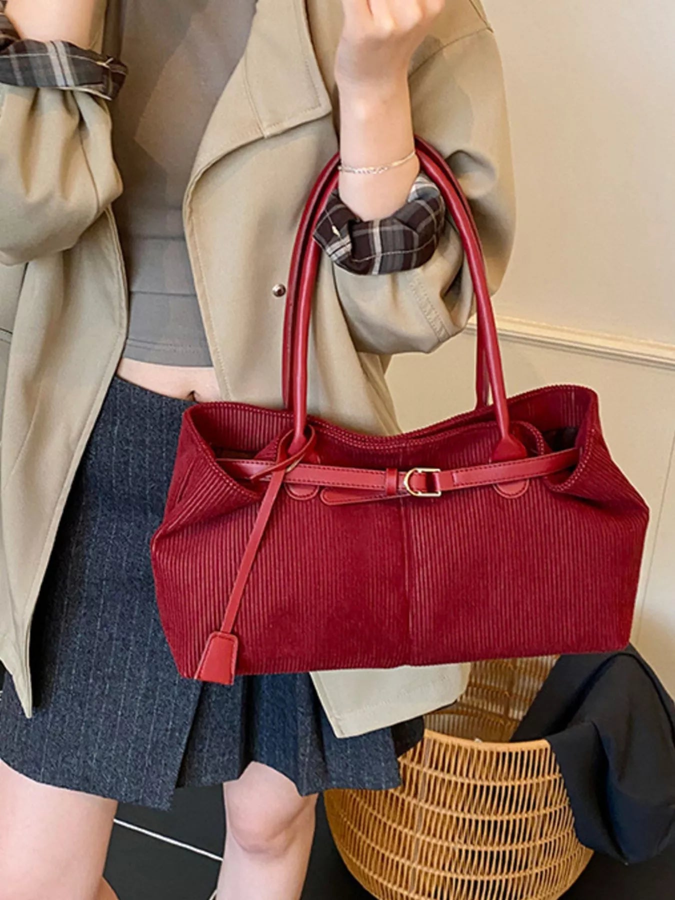 Buckle Decor Shoulder Bag nicholesgifts