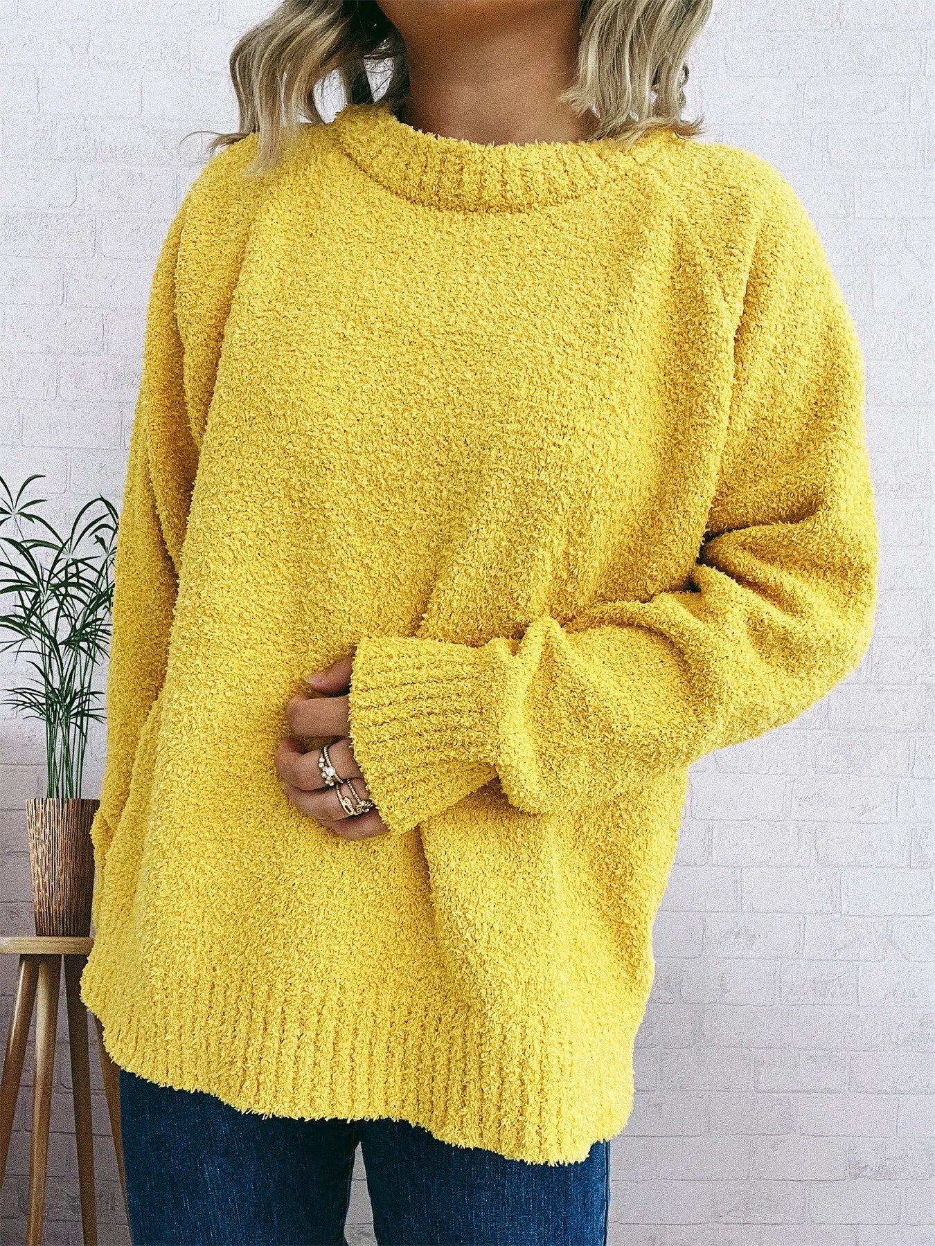 Round Neck Raglan Sleeve Sweater