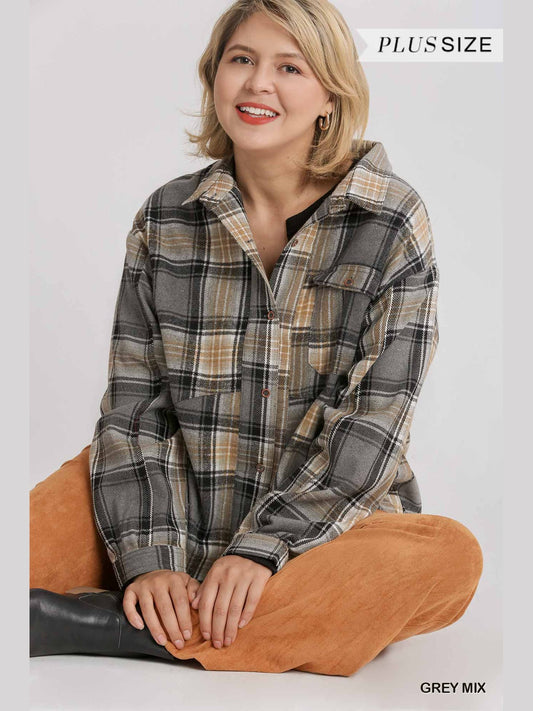 Women Plaid Collar Button Down Overshirt With Front Pockets