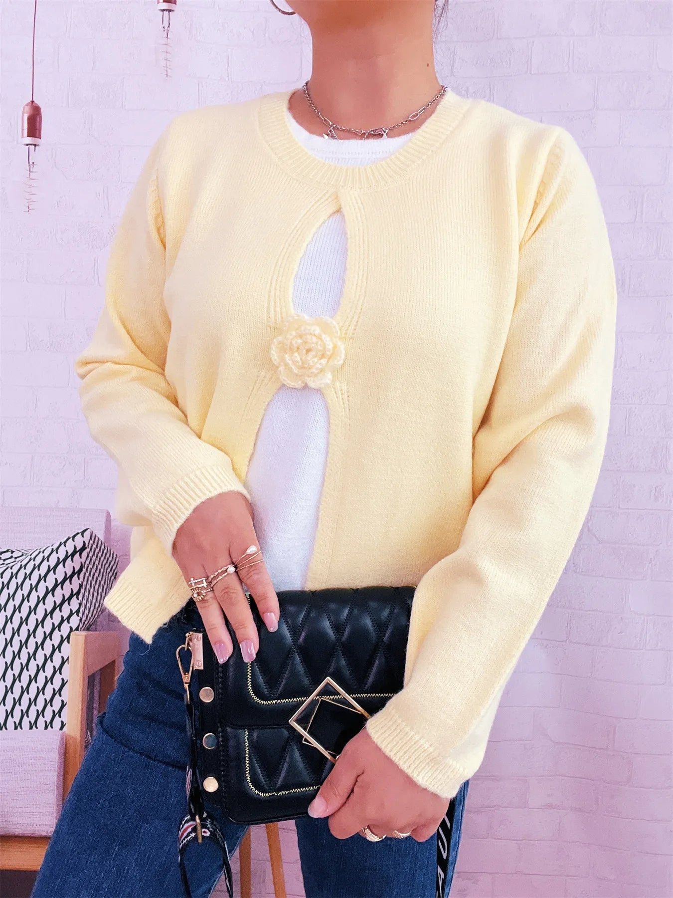 Flower Contrast Round Neck Sweater
