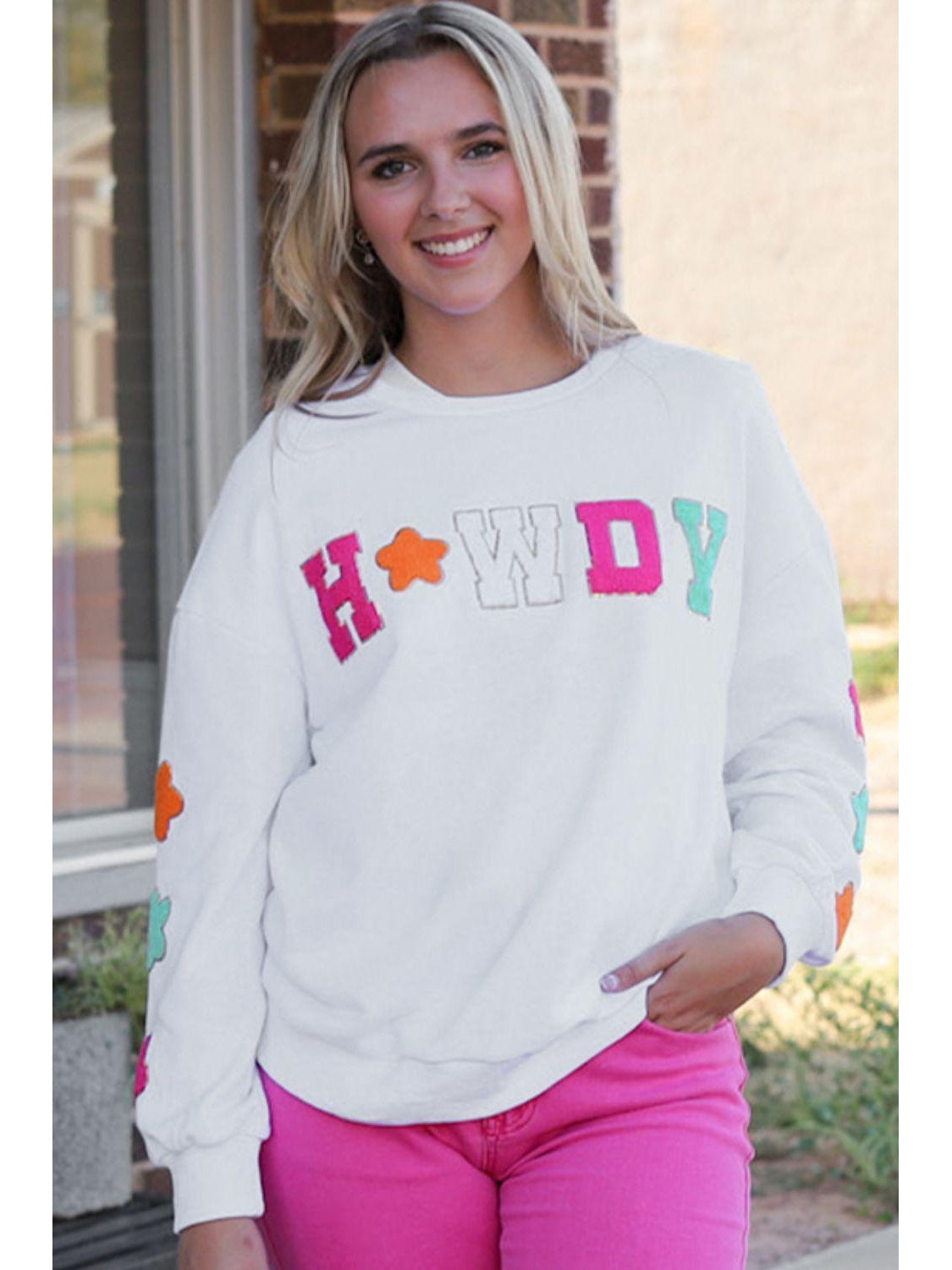 HOWDY Patch Graphic Round Neck Sweatshirt nicholesgifts