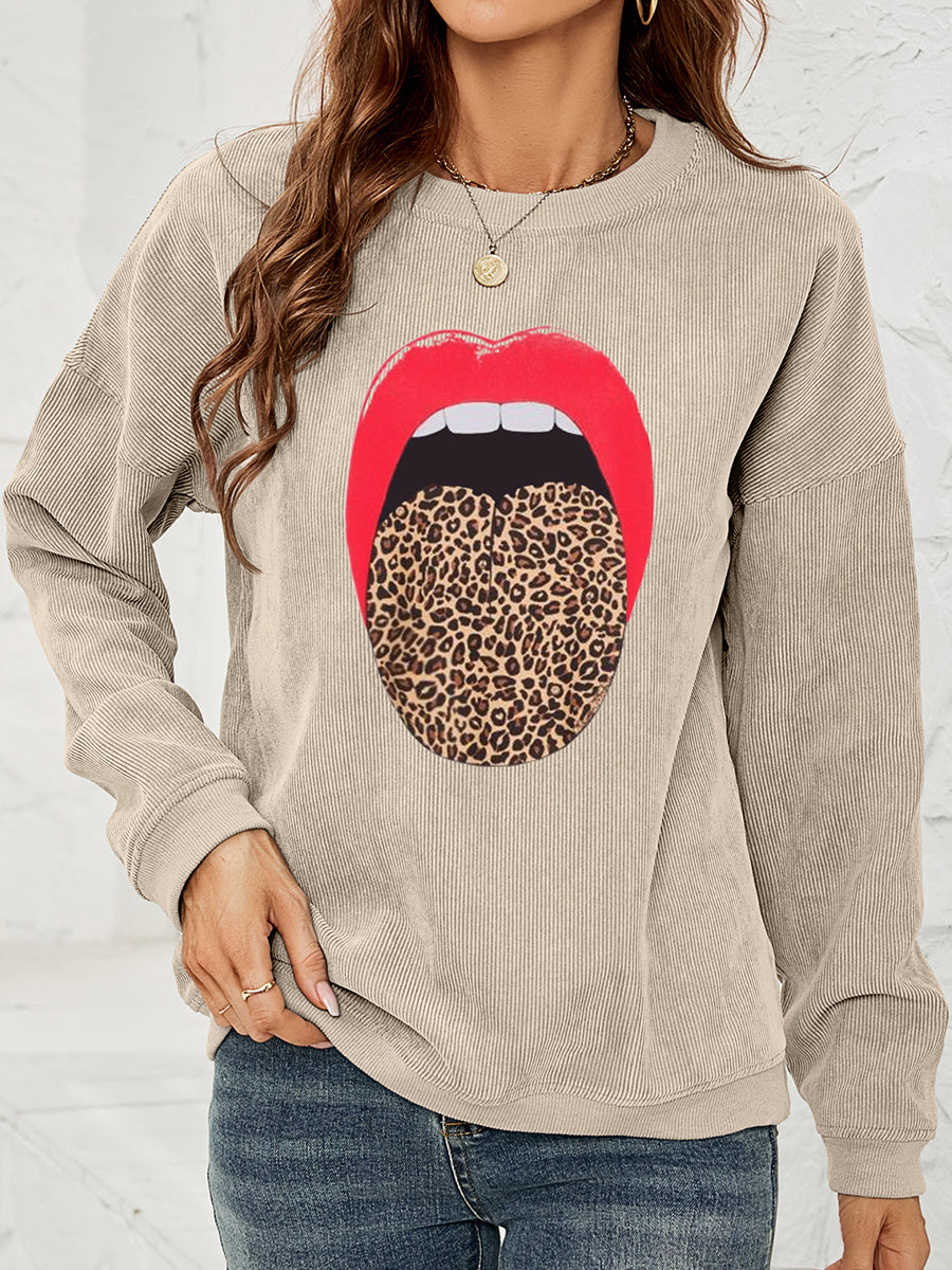 Round Neck Dropped Shoulder MAMA Graphic Sweatshirt nicholesgifts