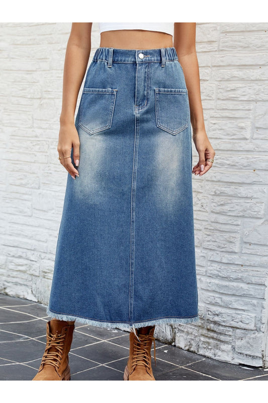 Women Raw Hem Buttoned Denim Skirt with Pockets