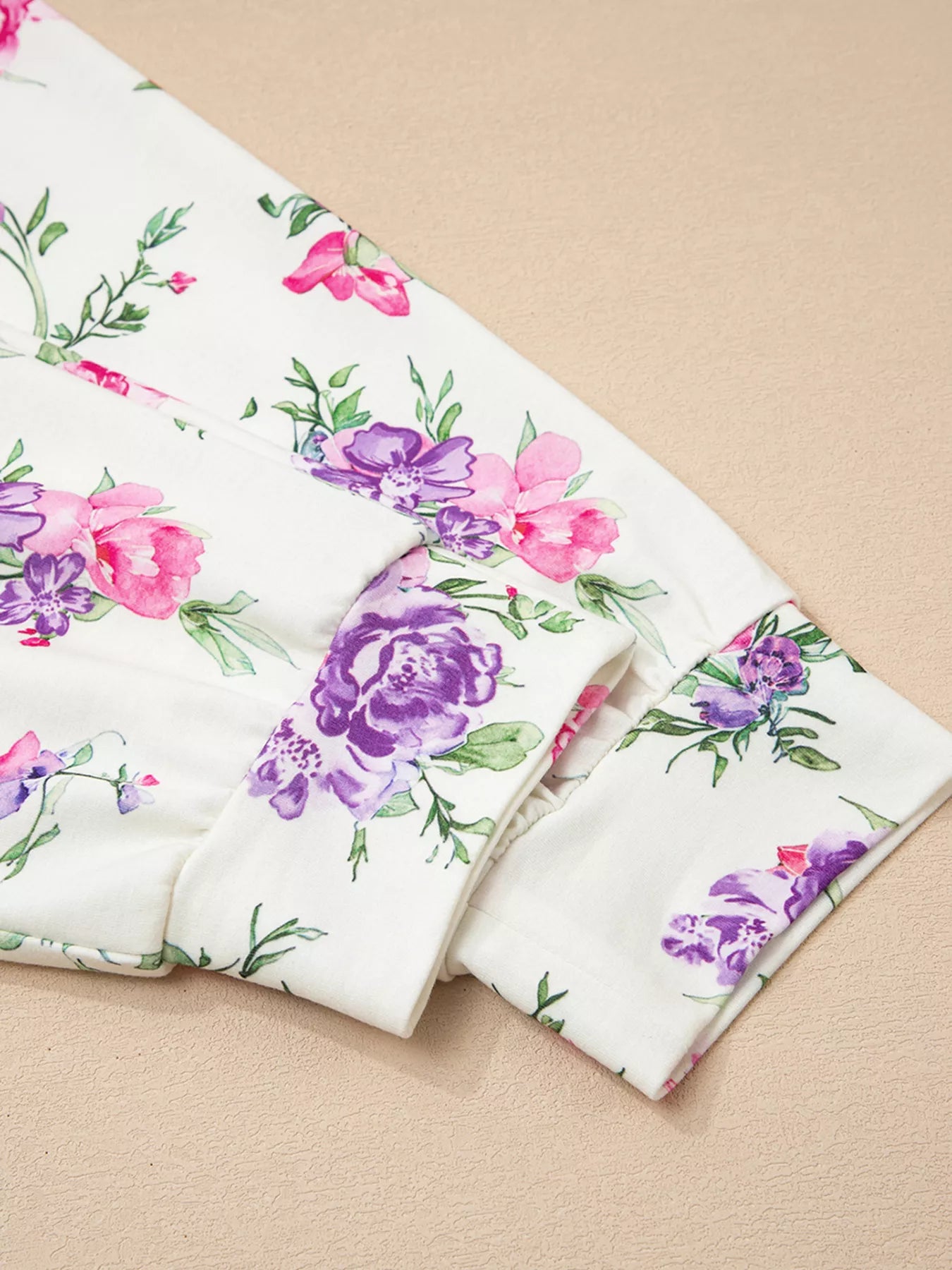 Floral Print Round Neck Top and Drawstring Pants Lounge Set Trendsi