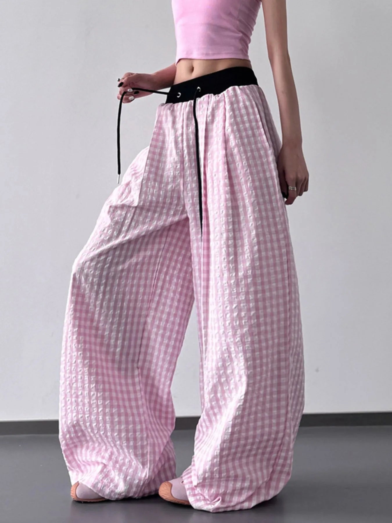 Gingham Wide Leg Drawstring Pants Trendsi