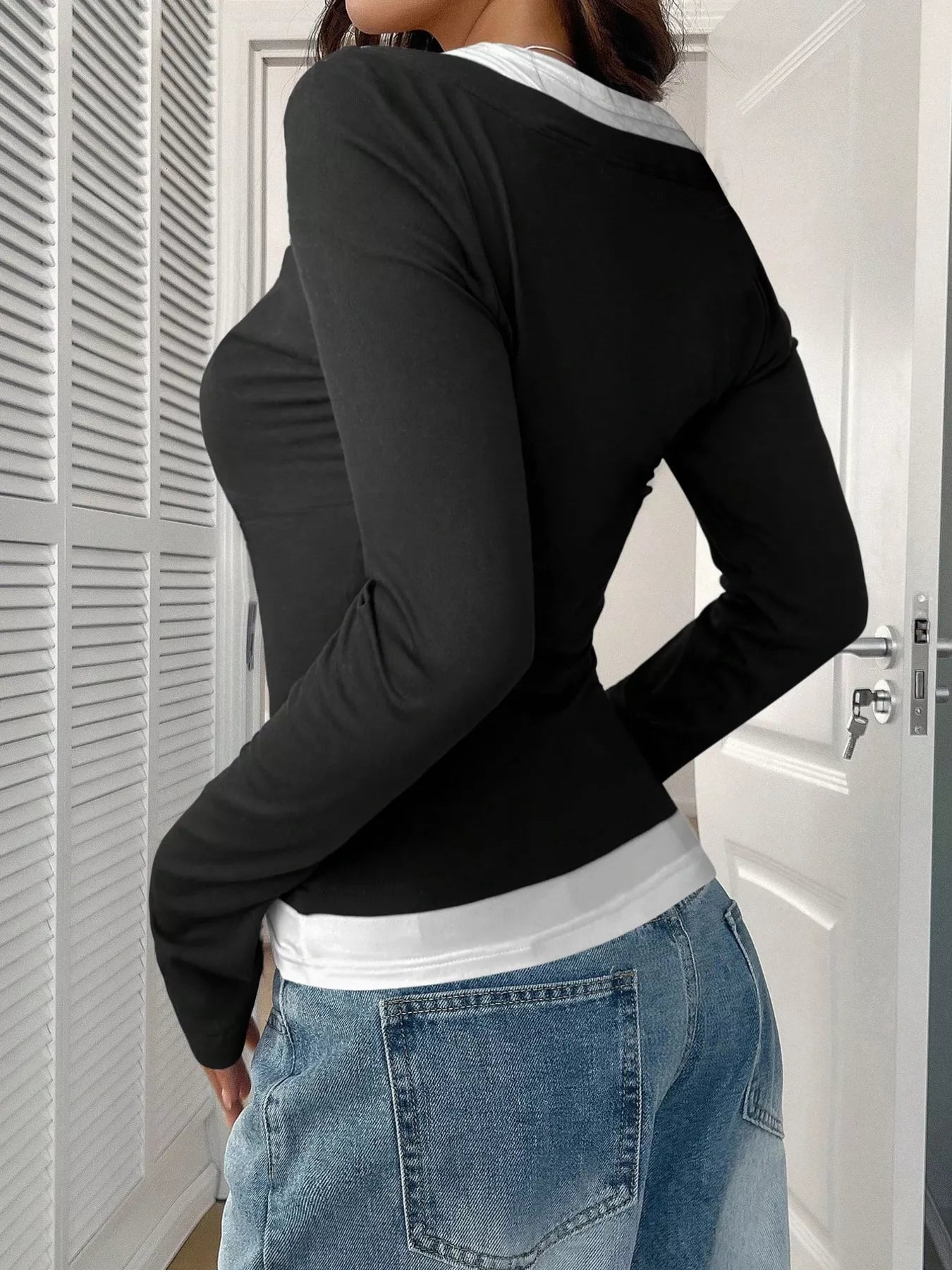 Scoop Neck Long Sleeve T-Shirt Trendsi