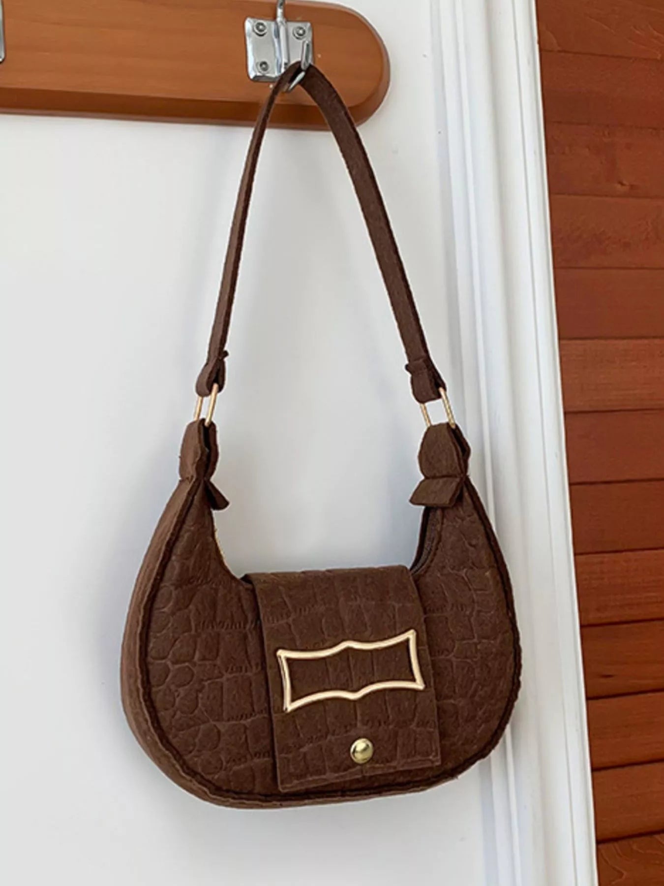 Crocodile Embossed Flap Shoulder Bag nicholesgifts
