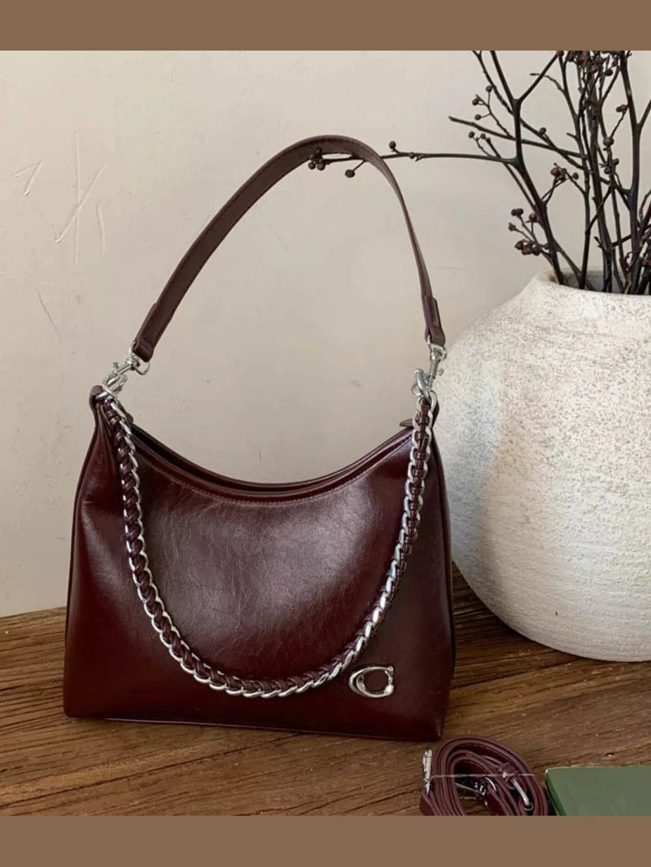 Chic Chain Accent Shoulder Bag nicholesgifts
