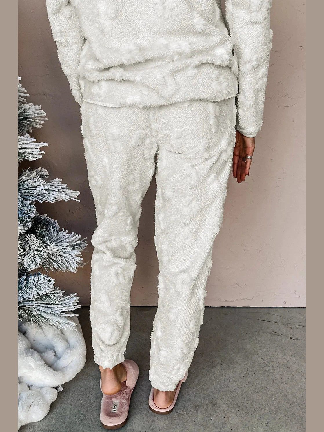 Round Neck Long Sleeve Top and Pants Lounge Set nicholesgifts