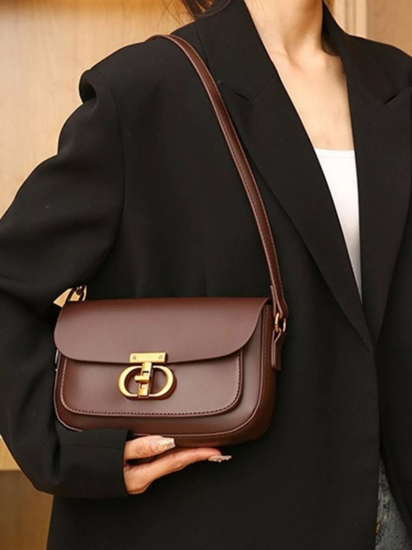 Leather Flap Shoulder Bag nicholesgifts
