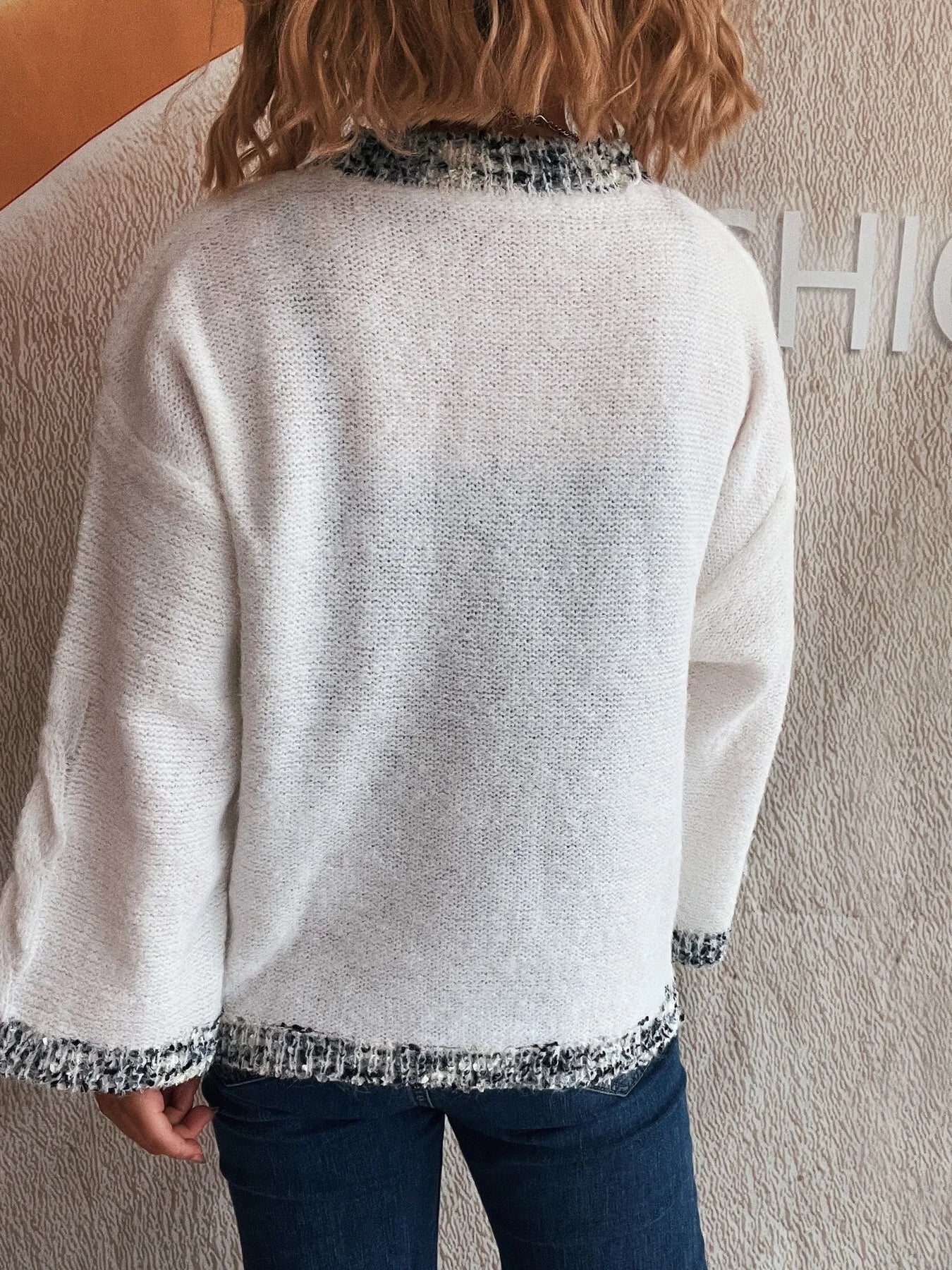 Women Contrast Trim Detail Round Neck Sweater