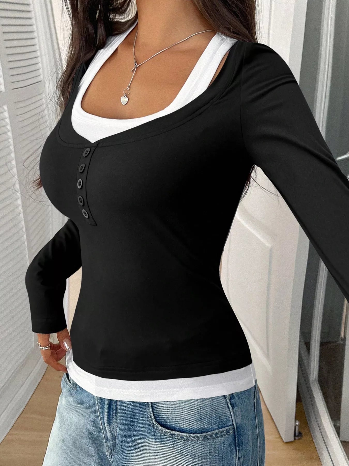 Scoop Neck Long Sleeve T-Shirt Trendsi